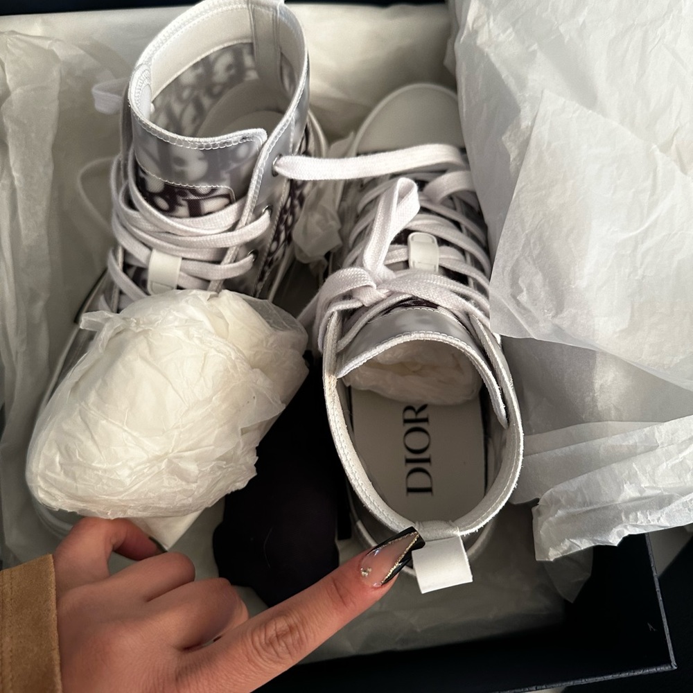 Dior Sneakers size 8 - Picture 6 of 7